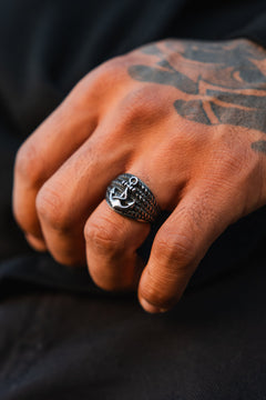 The Captain's Anchor Ring