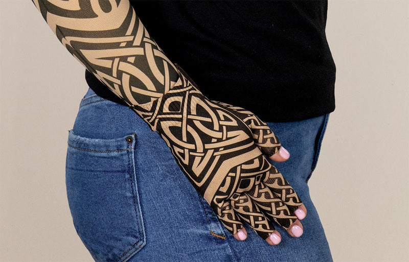 Celtic Gradient Compression Glove