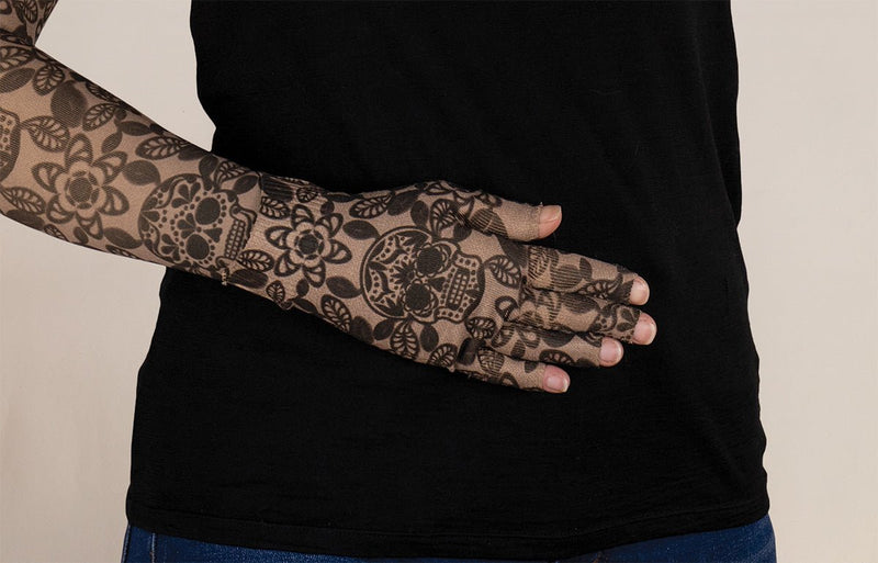 Macabre Beige Gradient Compression Glove