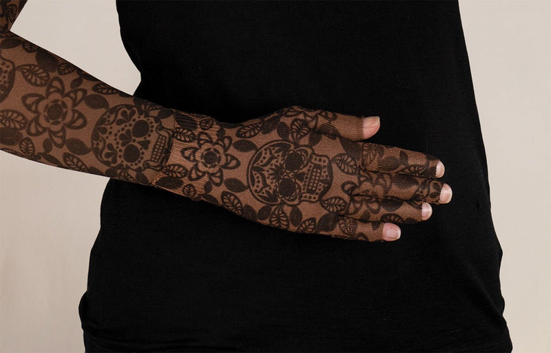 Macabre Mocha Gradient Compression Glove