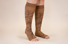 Magnolia Mocha Gradient Compression Socks
