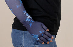 Moonlight Gradient Compression Glove